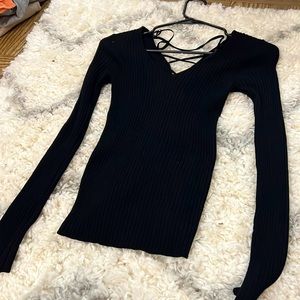 Laced up long sleeve very stretchy